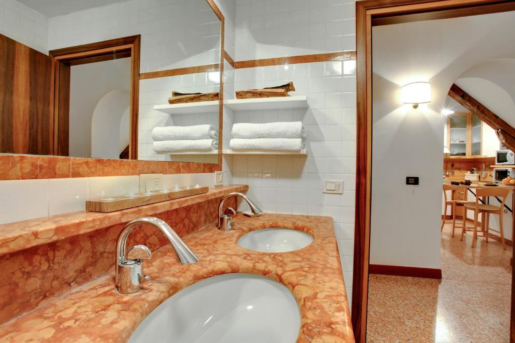 Ca' Cortigiane Suite البندقية الغرفة الصورة